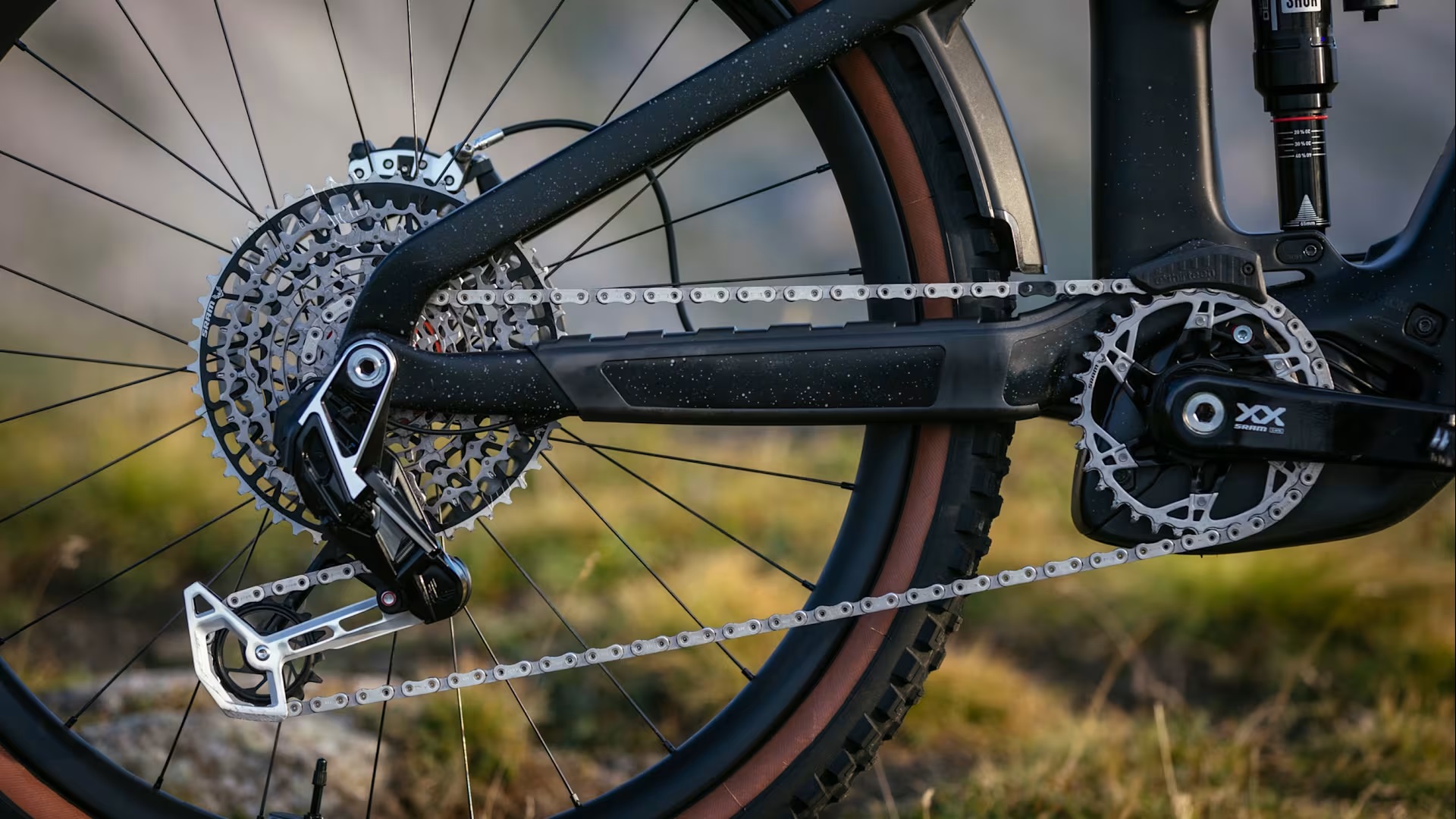 TK25_RailPlus_TechFeatures-4